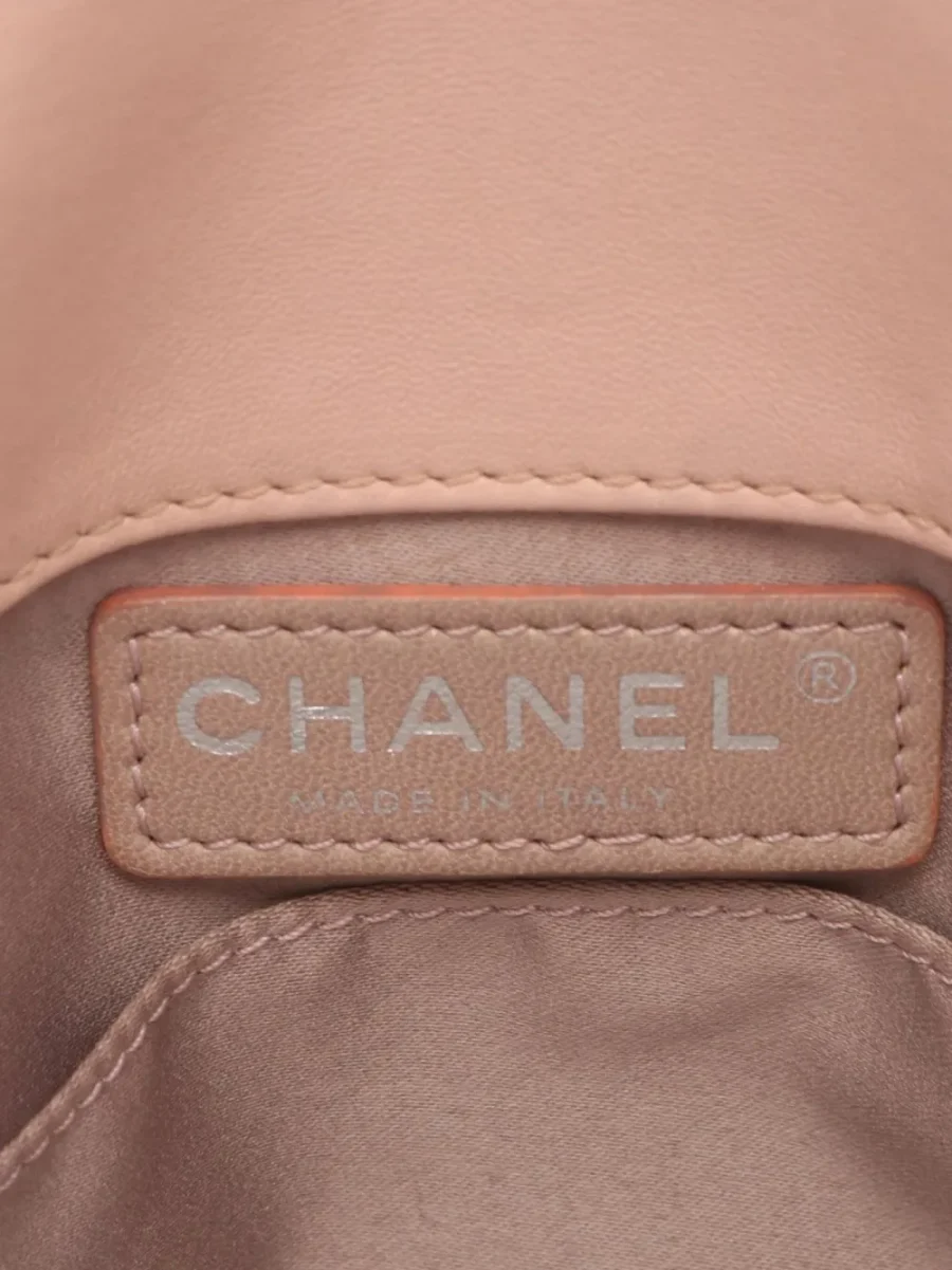 ⁦2014-2015 quilted lambskin shoulder bag⁩ – תמונה ⁦5⁩