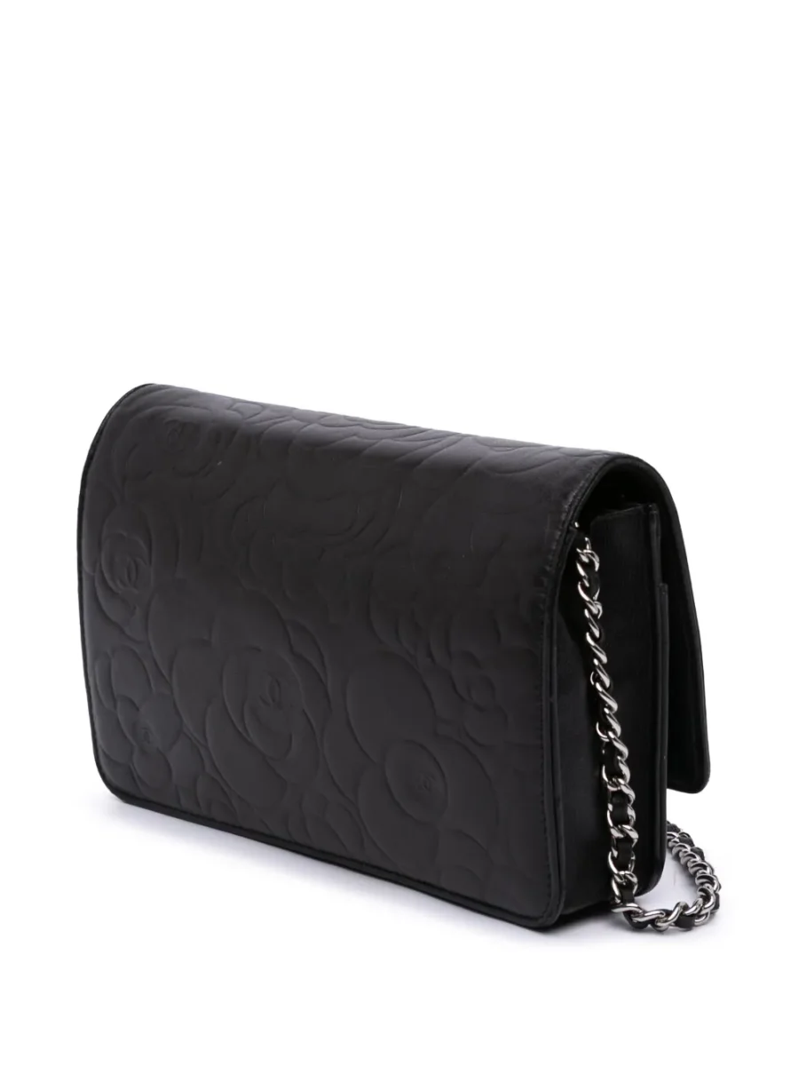⁦2012 Lambskin Camellia Embossed Wallet On Chain crossbody bag⁩ – תמונה ⁦3⁩