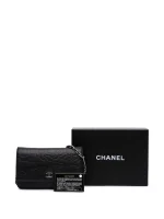 ⁦2012 Lambskin Camellia Embossed Wallet On Chain crossbody bag⁩ – תמונה ⁦7⁩