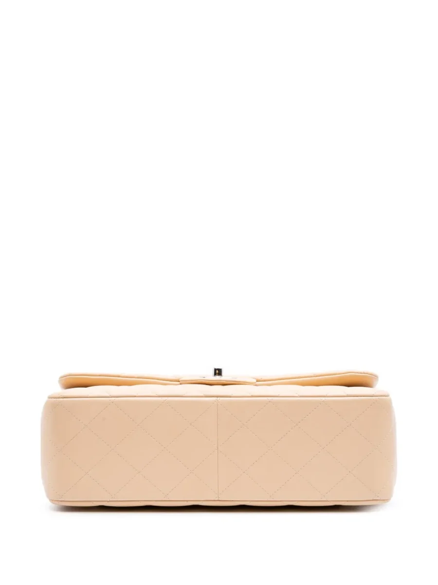 ⁦2012 Jumbo Classic Lambskin Double Flap shoulder bag⁩ – תמונה ⁦3⁩