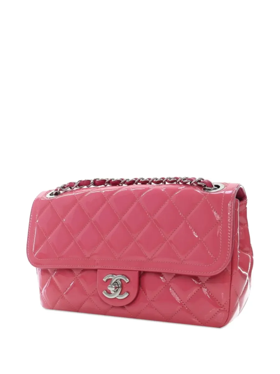 ⁦2014-2015 Medium Patent Coco Shine Flap shoulder bag⁩ – תמונה ⁦2⁩