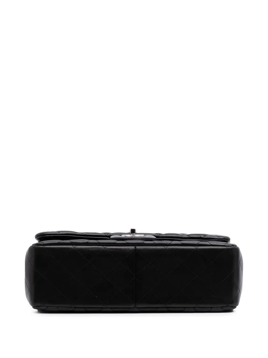 ⁦2010-2011 Jumbo Classic Lambskin Double Flap shoulder bag⁩ – תמונה ⁦3⁩