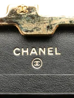 ⁦2021 Small Glazed Goatskin Box With Chain crossbody bag⁩ – תמונה ⁦6⁩
