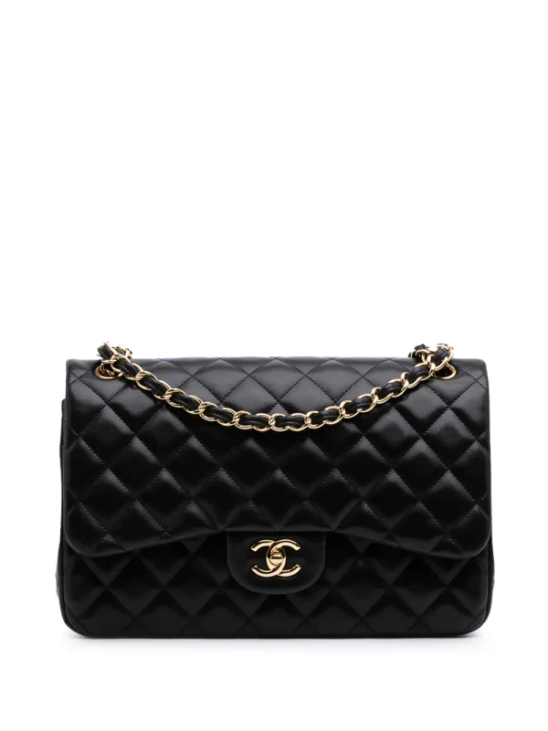2010-2011 Jumbo Classic Lambskin Double Flap shoulder bag