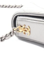 ⁦quilted flap bag⁩ – תמונה ⁦3⁩