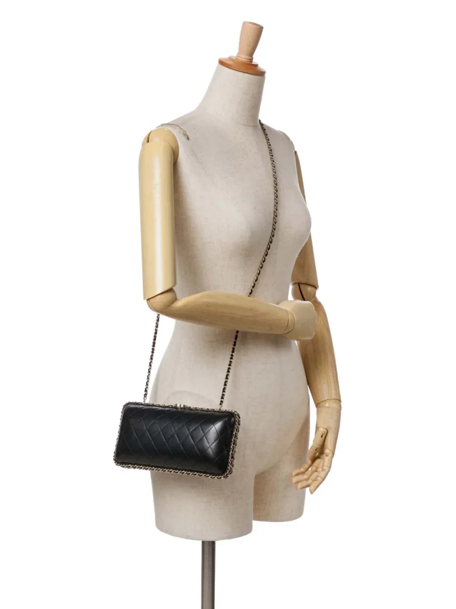 ⁦2012 Quilted Lambskin Chain Around Clutch crossbody bag⁩ – תמונה ⁦2⁩