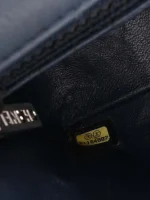 ⁦2015-2016 Mini Rectangular Classic Chevron Patent Single Flap crossbody bag⁩ – תמונה ⁦6⁩