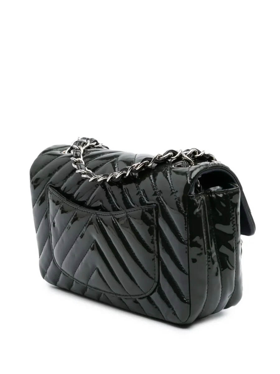 ⁦2015-2016 Mini Rectangular Classic Chevron Patent Single Flap crossbody bag⁩ – תמונה ⁦3⁩