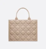 ⁦Medium Dior Book Tote⁩ – תמונה ⁦9⁩