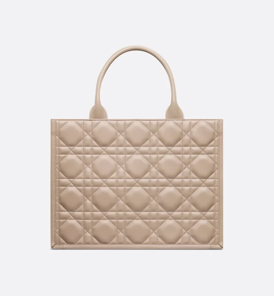 ⁦Medium Dior Book Tote⁩ – תמונה ⁦9⁩