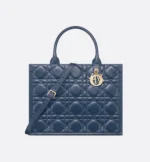 ⁦Medium Dior Book Tote⁩ – תמונה ⁦13⁩
