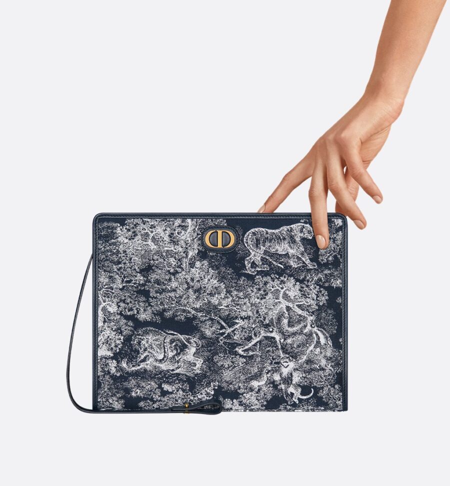 ⁦Dioriviera 30 Montaigne Dea Pouch⁩ – תמונה ⁦11⁩
