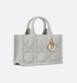 ⁦Mini Dior Book Tote⁩ – תמונה ⁦10⁩