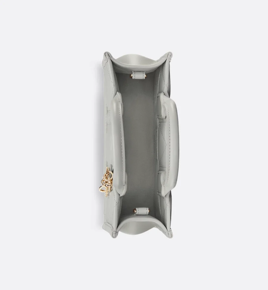 ⁦Mini Dior Book Tote⁩ – תמונה ⁦11⁩