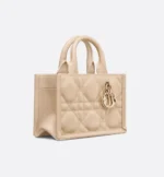 ⁦Mini Dior Book Tote⁩ – תמונה ⁦18⁩