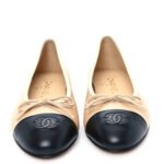 ⁦Chanel Beige Black Ballet Flat⁩ – תמונה ⁦4⁩