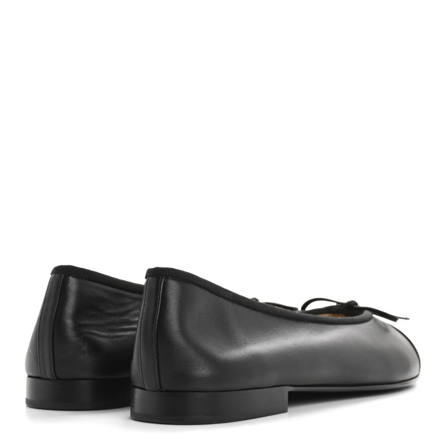 ⁦Chanel Cap Toe Black Ballet Flat⁩ – תמונה ⁦3⁩