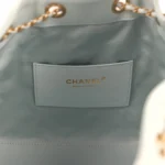 ⁦Chanel Small 25 Hobo Bag Light Blue Caviar⁩ – תמונה ⁦9⁩