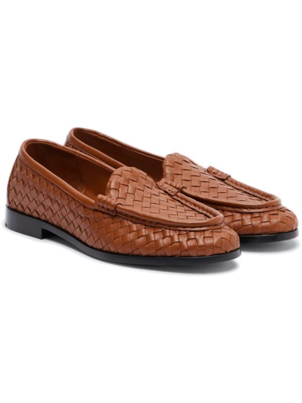 מוקסיני אינטרצ׳אטו בוטגה – Bottega Veneta Silenzio Intrecciato Leather Loafers – Tan