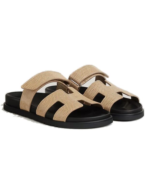 סנדלי הרמס שיפר בז׳ ארגיל – Hermès Chypre Sandal – Beige Argile