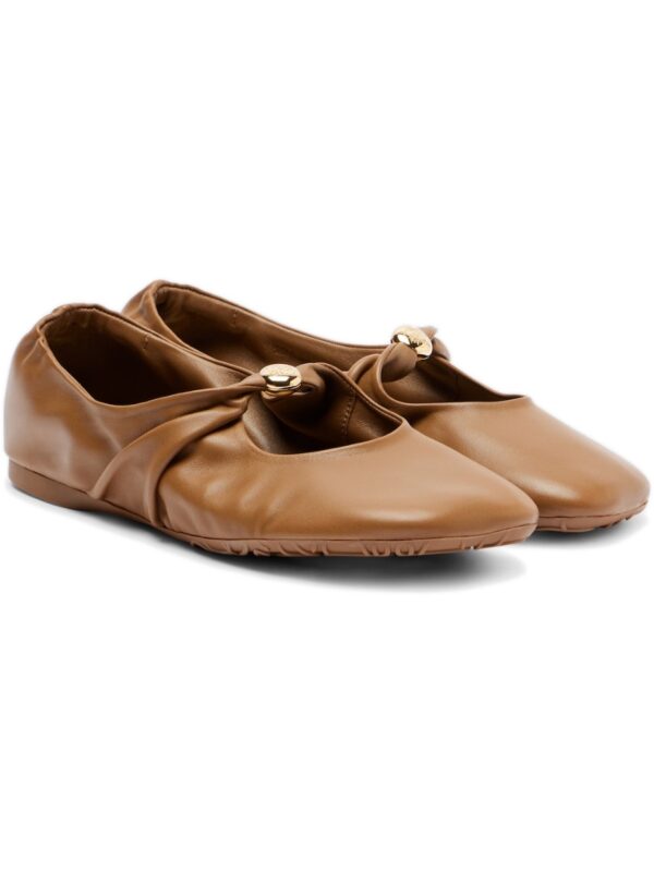 בלרינות לואווה – Loewe Pebble Leather Ballet Flats – Brown