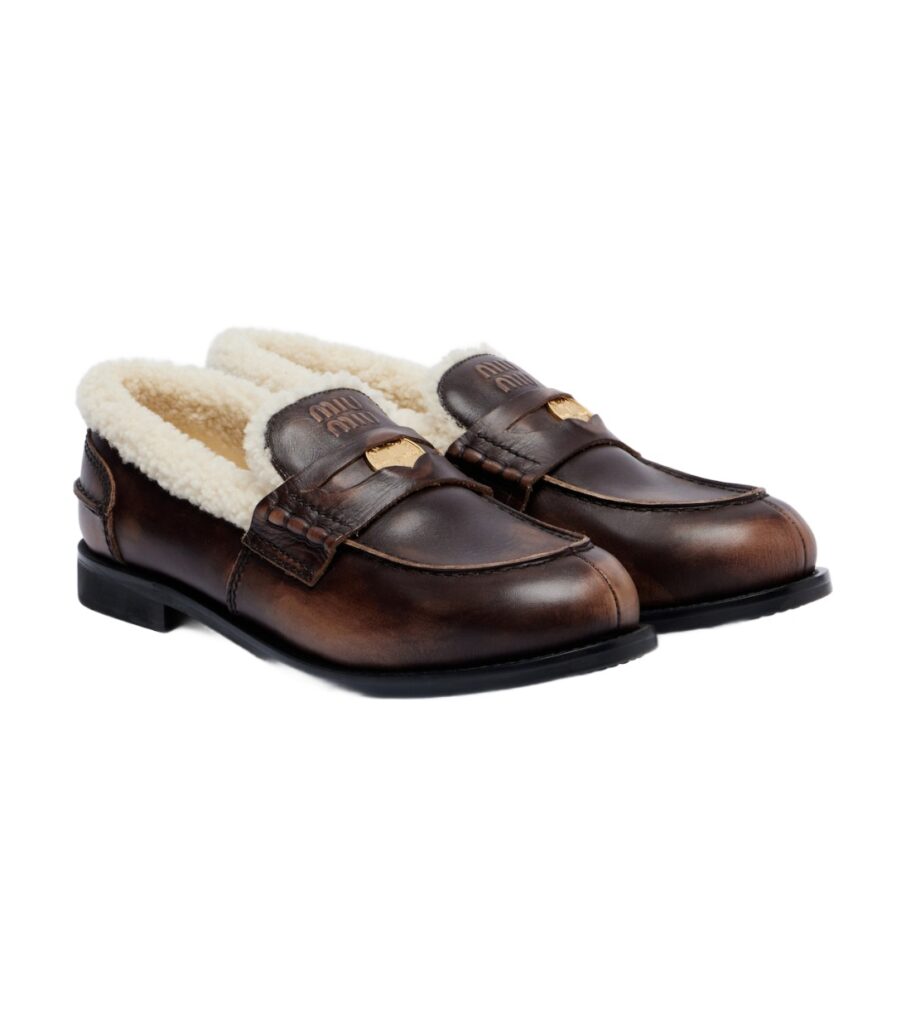 מוקסינים מיו מיו – Miu Miu Shearling-Lined Leather Penny Loafers – Brown