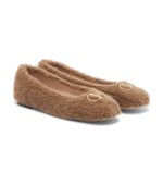 בלרינות ולנטינו – Valentino Garavani VLogo Teddy Ballet Flats – Beige